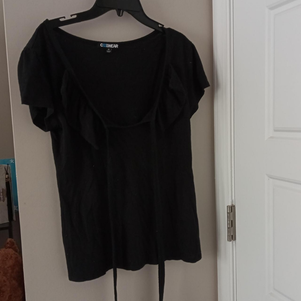 Cool wear black front tie top size medium